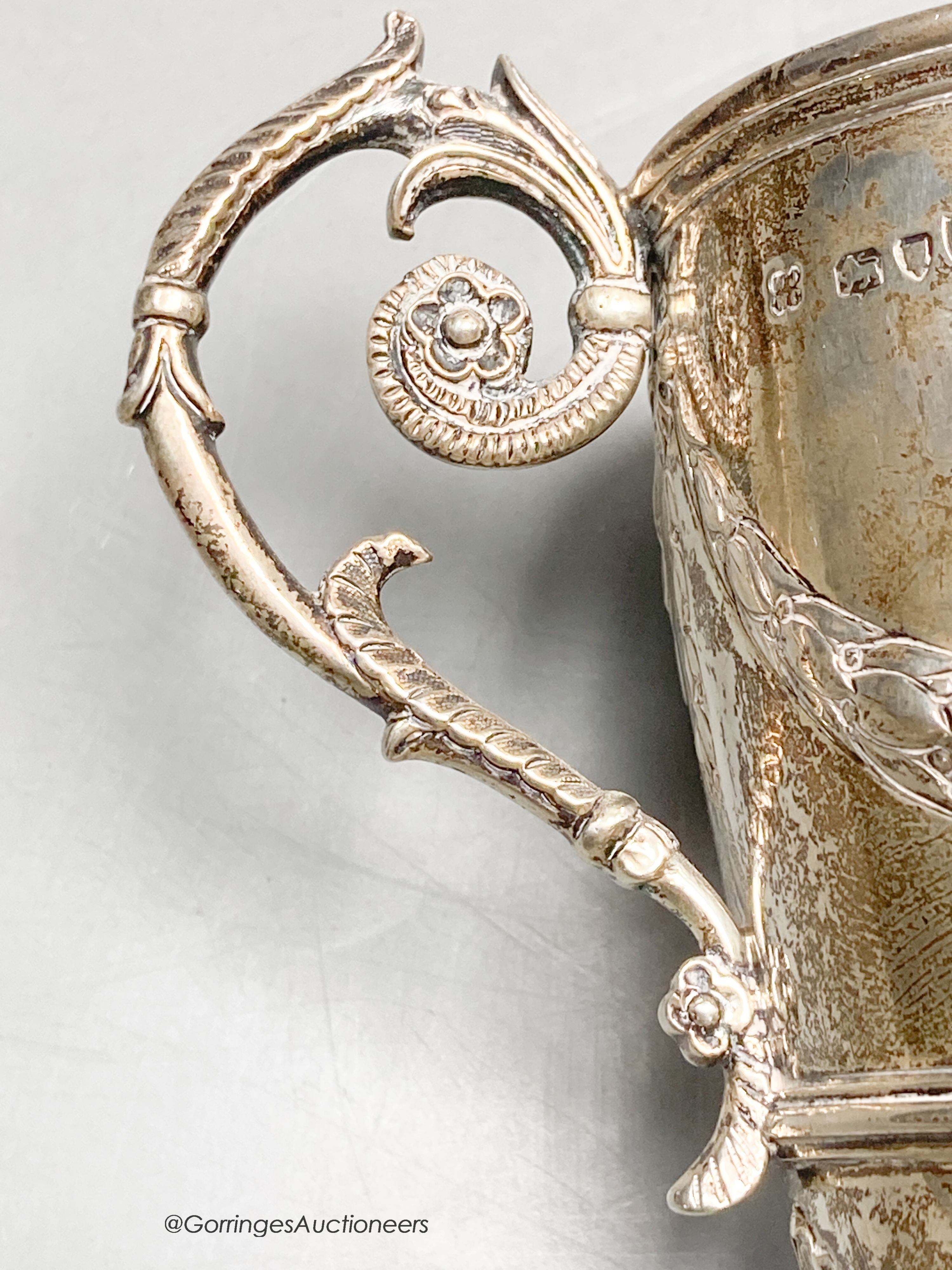A Victorian silver pedestal christening mug, Jackson & Chase, London, 1877, 11.1cm, 4oz.